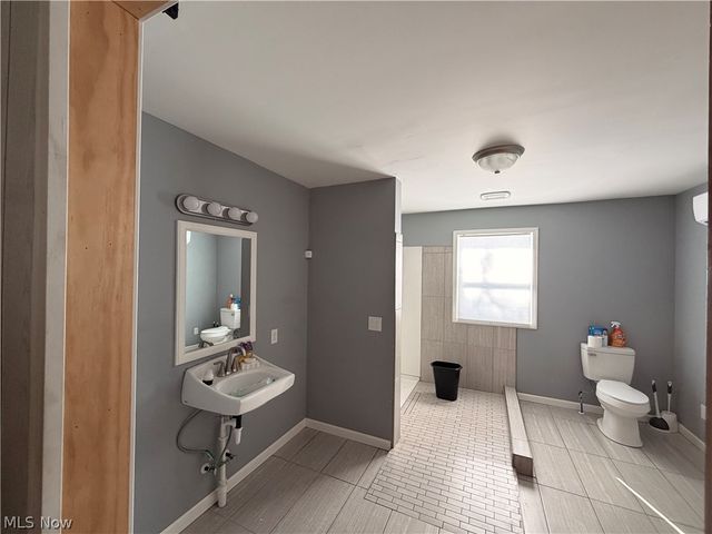 8587 County Road 15, Rayland, OH 43943