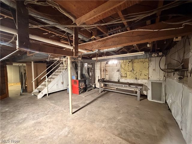 8587 County Road 15, Rayland, OH 43943