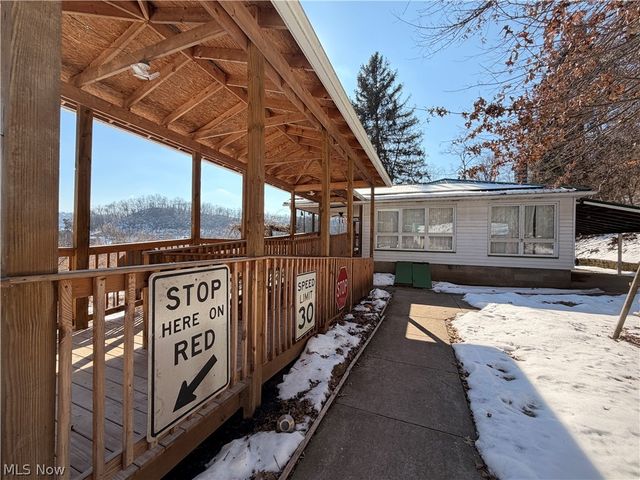 8587 County Road 15, Rayland, OH 43943