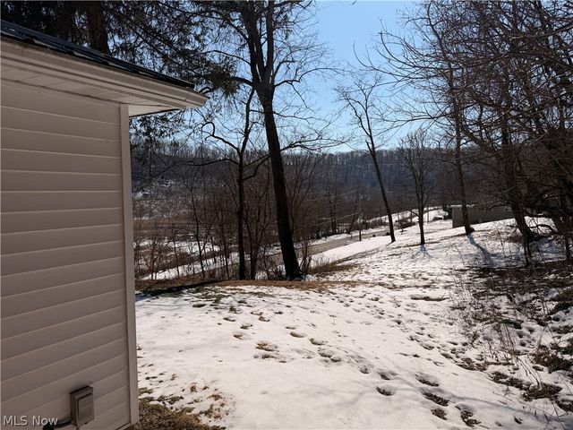 8587 County Road 15, Rayland, OH 43943