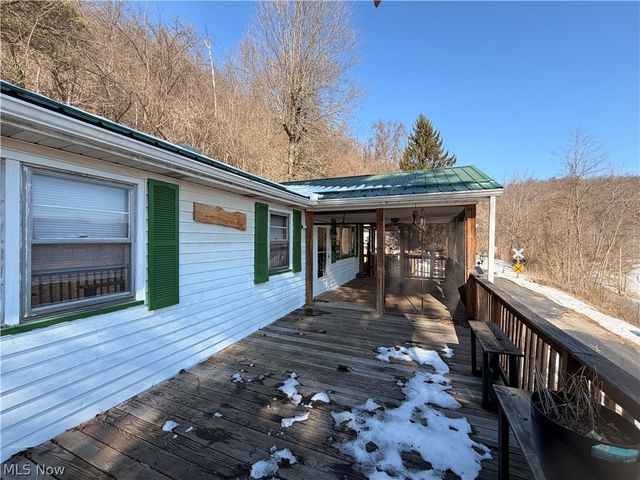 8587 County Road 15, Rayland, OH 43943