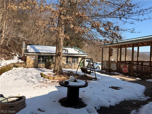 8587 County Road 15, Rayland, OH 43943