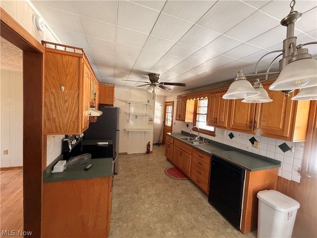 8587 County Road 15, Rayland, OH 43943