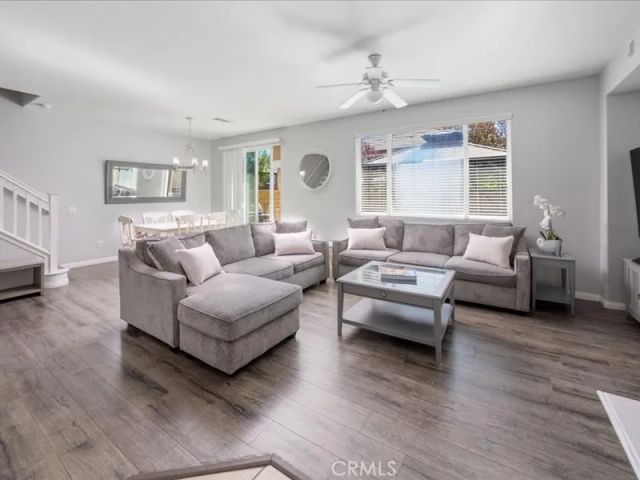 28355 Mirabelle Lane, Saugus, CA 91350