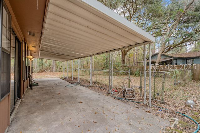 68 Cherokee Farms Rd, Beaufort, SC 29906