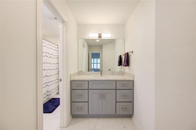 1726 Ashbury Park Drive, Houston, TX 77077