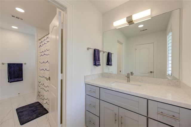 1726 Ashbury Park Drive, Houston, TX 77077