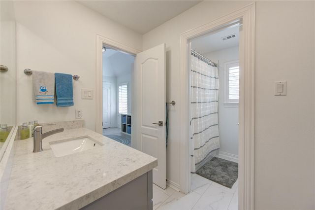 1726 Ashbury Park Drive, Houston, TX 77077