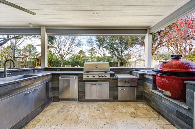 1726 Ashbury Park Drive, Houston, TX 77077