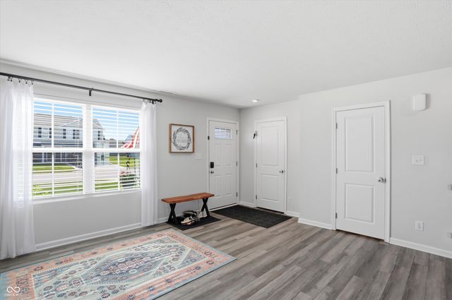 9860 Oakmont East Drive, Pendleton, IN 46064