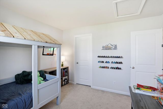 9860 Oakmont East Drive, Pendleton, IN 46064