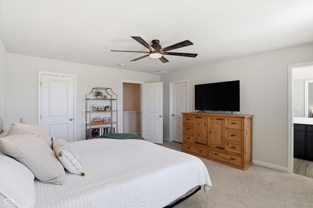 9860 Oakmont East Drive, Pendleton, IN 46064
