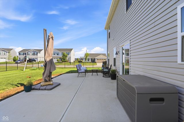 9860 Oakmont East Drive, Pendleton, IN 46064