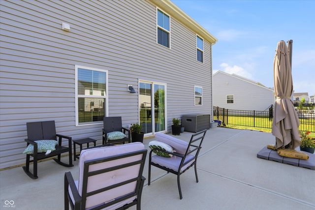 9860 Oakmont East Drive, Pendleton, IN 46064