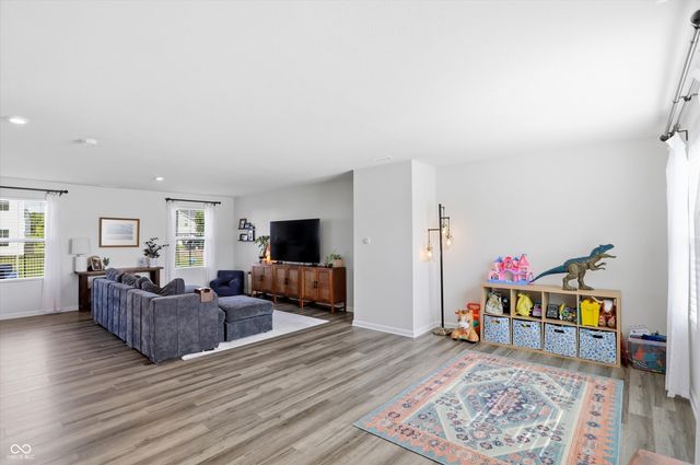 9860 Oakmont East Drive, Pendleton, IN 46064
