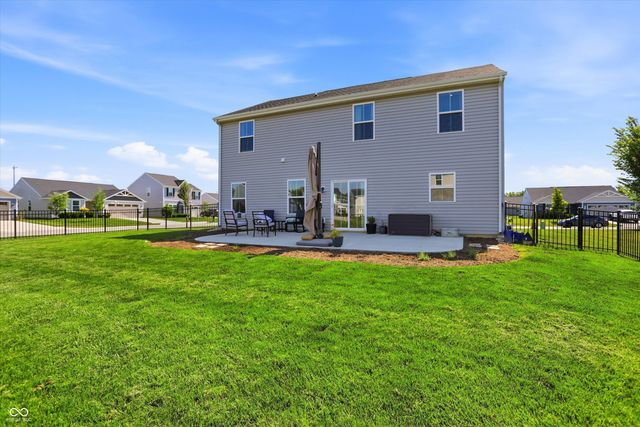 9860 Oakmont East Drive, Pendleton, IN 46064