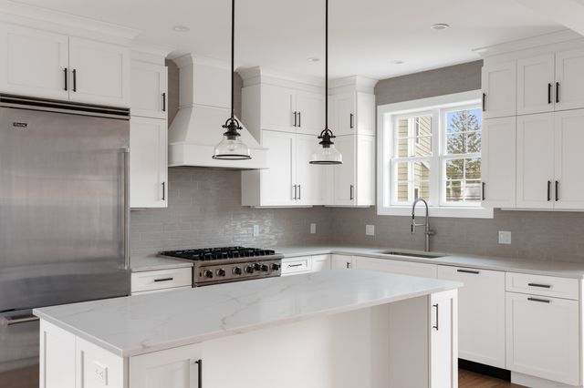 12 Walnut Ridge Court, Stamford, CT 06905