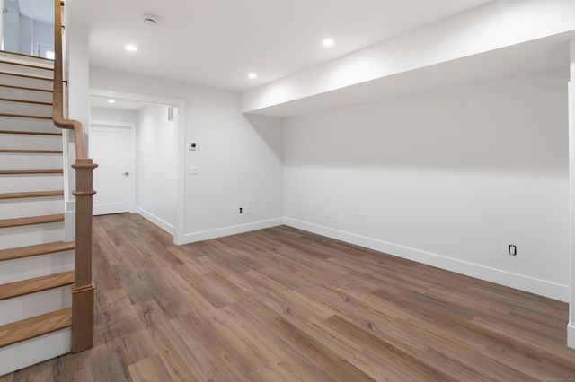 12 Walnut Ridge Court, Stamford, CT 06905