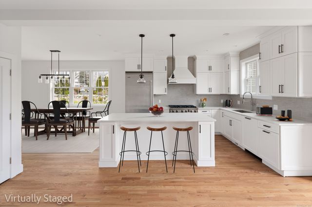 12 Walnut Ridge Court, Stamford, CT 06905