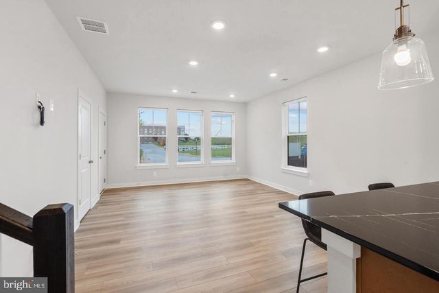 45176 DROWES TER, Sterling, VA 20166