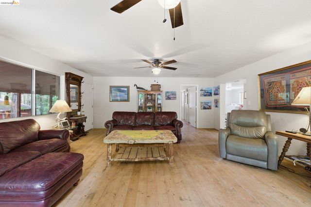 19979 Mountain Misery, Twain Harte, CA 95383
