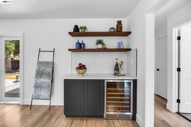 720 Leland Way, Livermore, CA 94550