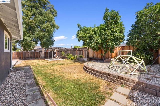 720 Leland Way, Livermore, CA 94550