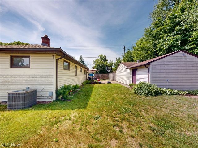 1078 Cherokee Trail, Willoughby, OH 44094