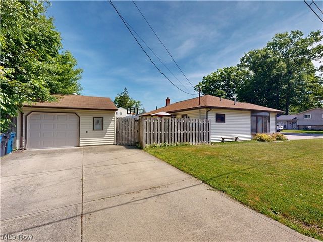 1078 Cherokee Trail, Willoughby, OH 44094