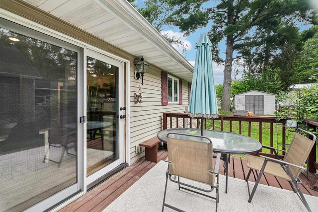 730 Meadow Lane, Reedsburg, WI 53959