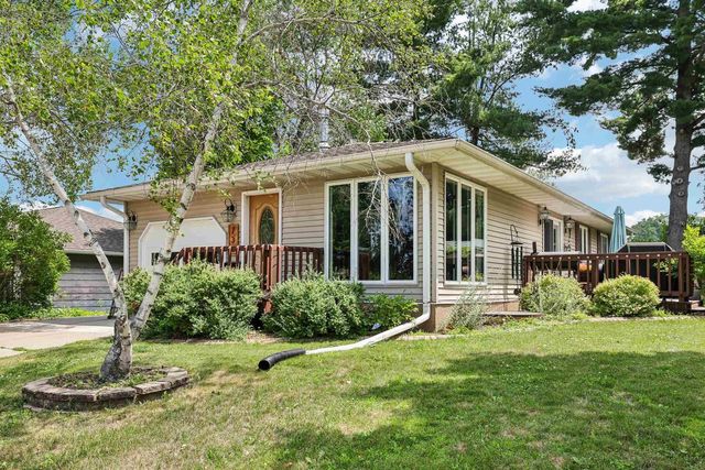 730 Meadow Lane, Reedsburg, WI 53959