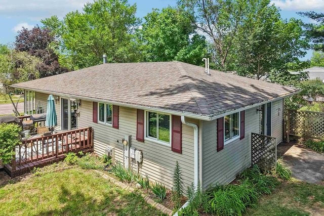 730 Meadow Lane, Reedsburg, WI 53959