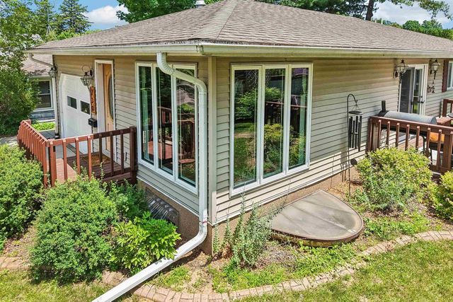730 Meadow Lane, Reedsburg, WI 53959