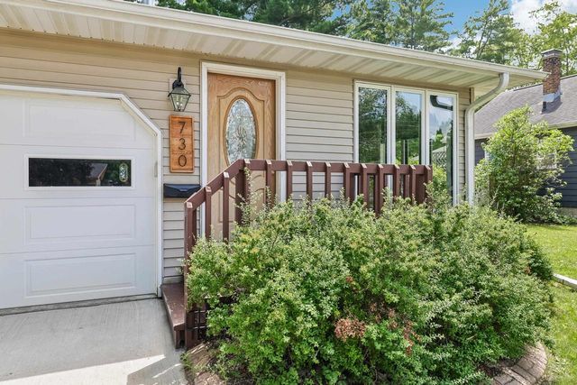 730 Meadow Lane, Reedsburg, WI 53959