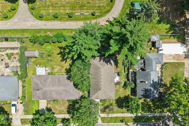 730 Meadow Lane, Reedsburg, WI 53959