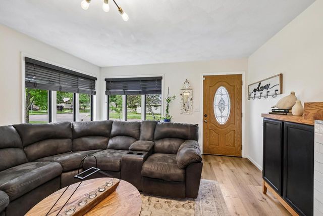 730 Meadow Lane, Reedsburg, WI 53959