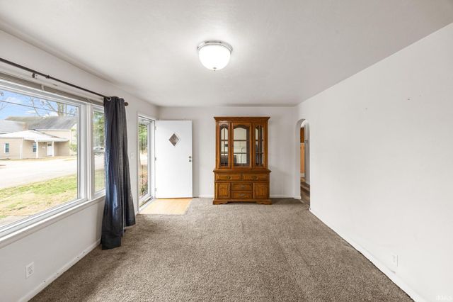 1609 N Jackson Street, Jasper, IN 47546