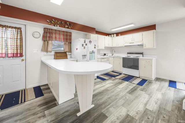 1609 N Jackson Street, Jasper, IN 47546