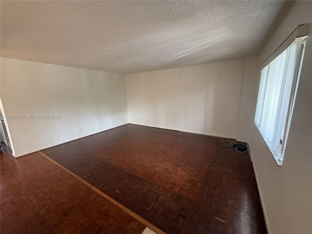 7370 Ashmont Cir 301, Tamarac, FL 33321