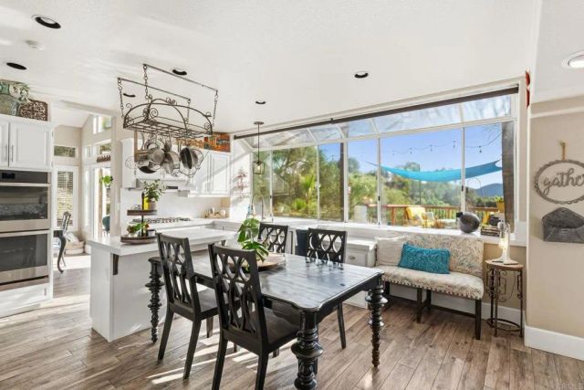 2763 Canyon Oak Place, Escondido, CA 92029