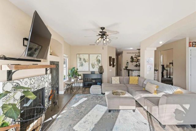 2763 Canyon Oak Place, Escondido, CA 92029