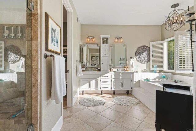 2763 Canyon Oak Place, Escondido, CA 92029