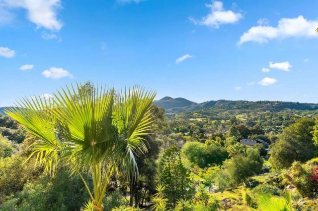 2763 Canyon Oak Place, Escondido, CA 92029