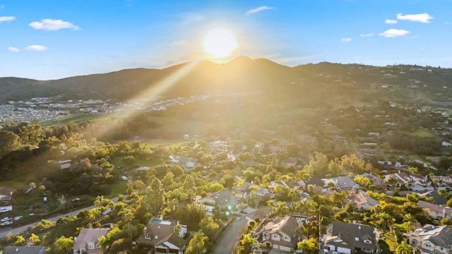 2763 Canyon Oak Place, Escondido, CA 92029