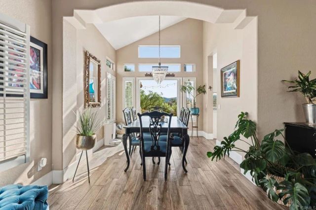 2763 Canyon Oak Place, Escondido, CA 92029