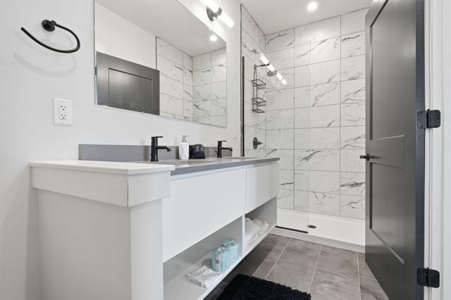 160 Wilson Avenue, Columbus, OH 43205