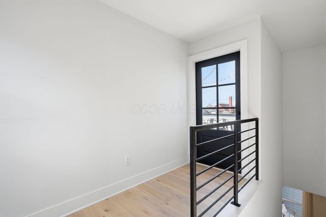 160 Wilson Avenue, Columbus, OH 43205