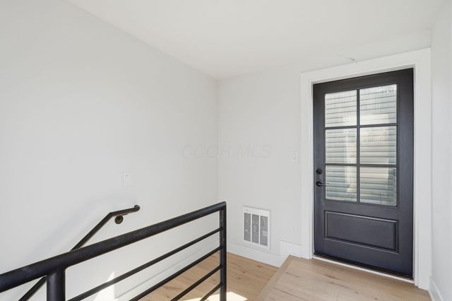 160 Wilson Avenue, Columbus, OH 43205