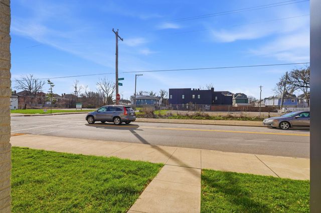 160 Wilson Avenue, Columbus, OH 43205