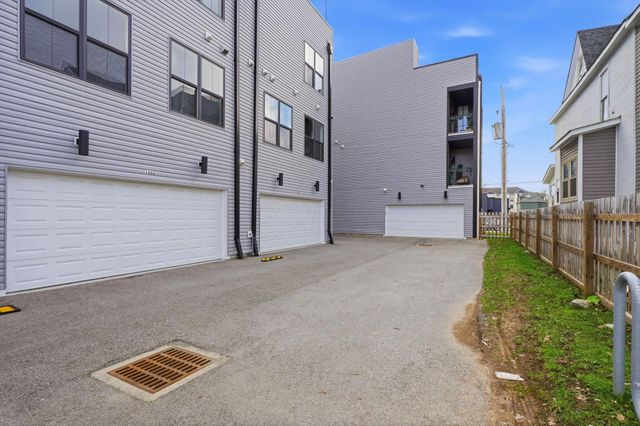 160 Wilson Avenue, Columbus, OH 43205